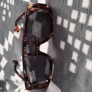 Unique Spexx Tortoiseshell Studded Fashion Gradient Polycarbonate  Sunglasses